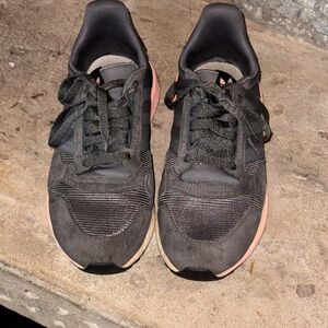 Adidas Gray Athletic Shoes Suede Mesh Low-Top
